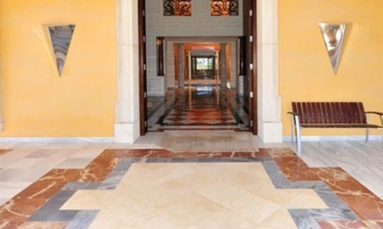 Unique mansion de style palais à vendre à Marbella 28