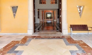 Unique mansion de style palais à vendre à Marbella 28