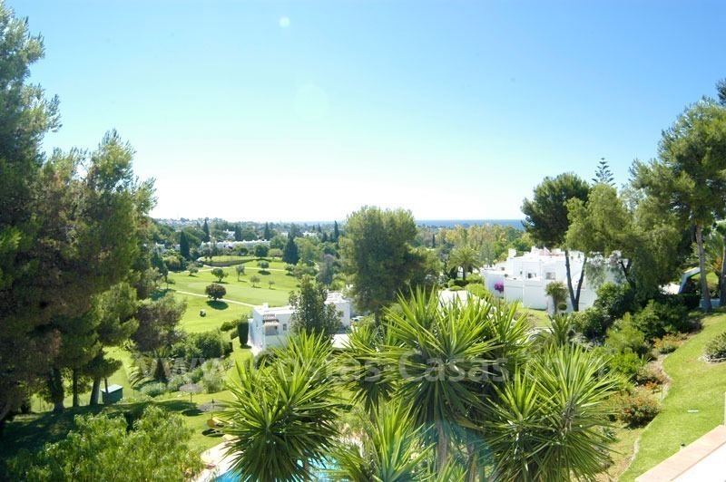 Appartement confortable en première ligne de golf à acheter à Nueva Andalucía, Marbella