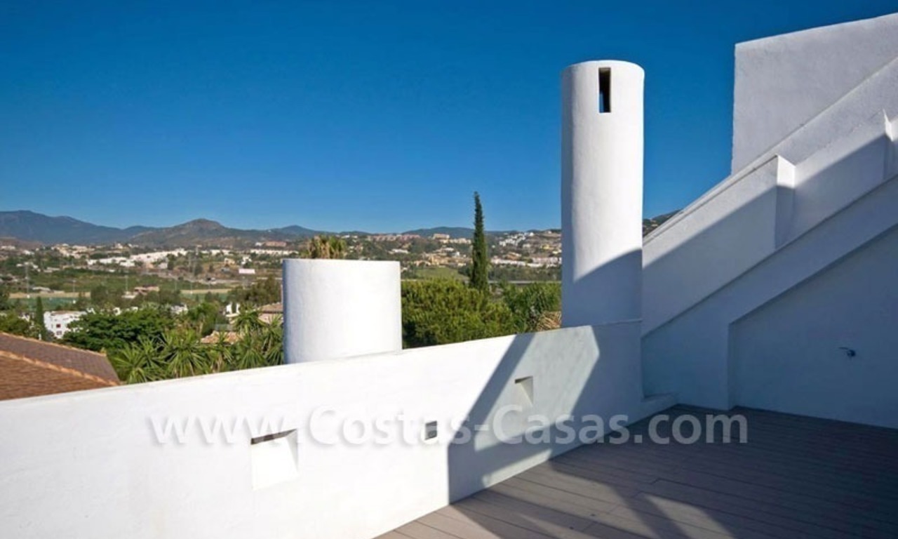 Villa moderne en première ligne de golf à vendre dans Nueva Andalucía - Marbella 17