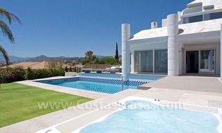 Villa moderne en première ligne de golf à vendre dans Nueva Andalucía - Marbella 21