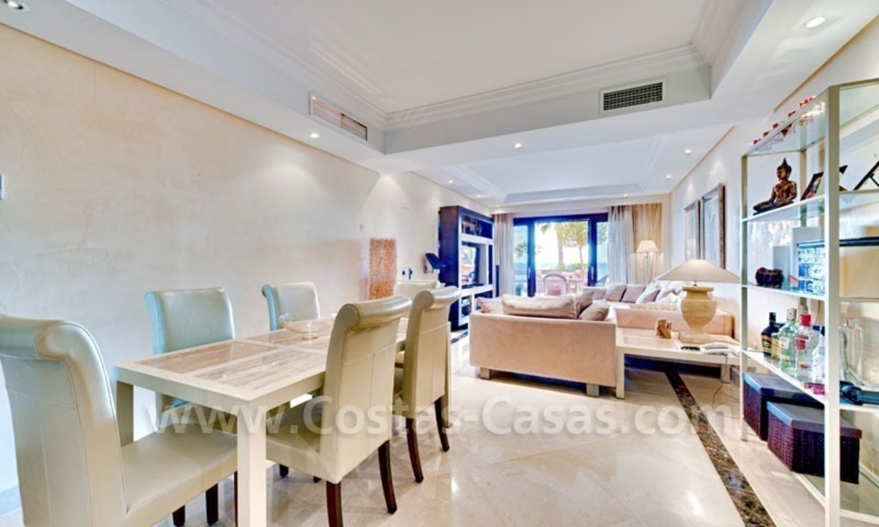 Appartement de luxe à vendre en bord de mer dans la région de Marbella - Estepona 11