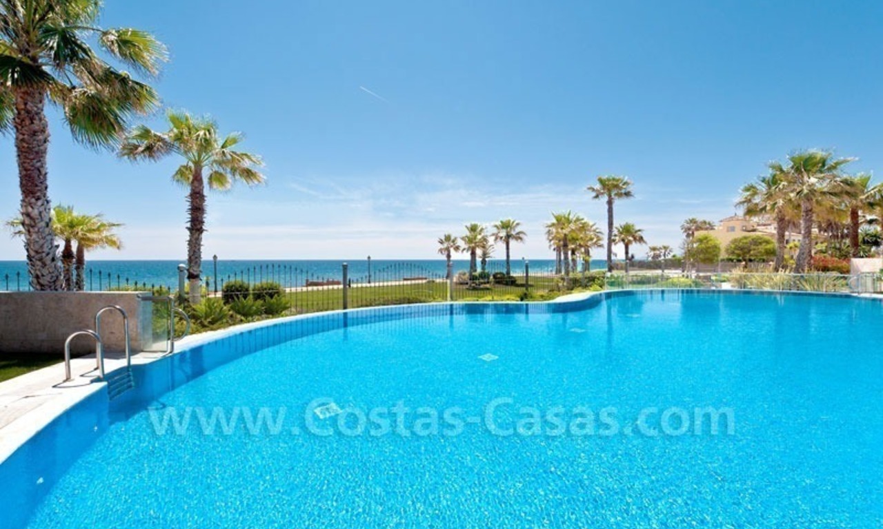 Appartement de luxe à vendre en bord de mer dans la région de Marbella - Estepona 20