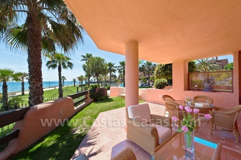 Appartement de luxe à vendre en bord de mer dans la région de Marbella - Estepona