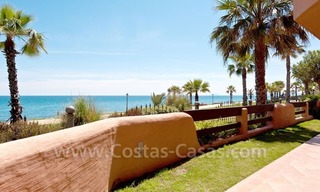 Appartement de luxe à vendre en bord de mer dans la région de Marbella - Estepona 2
