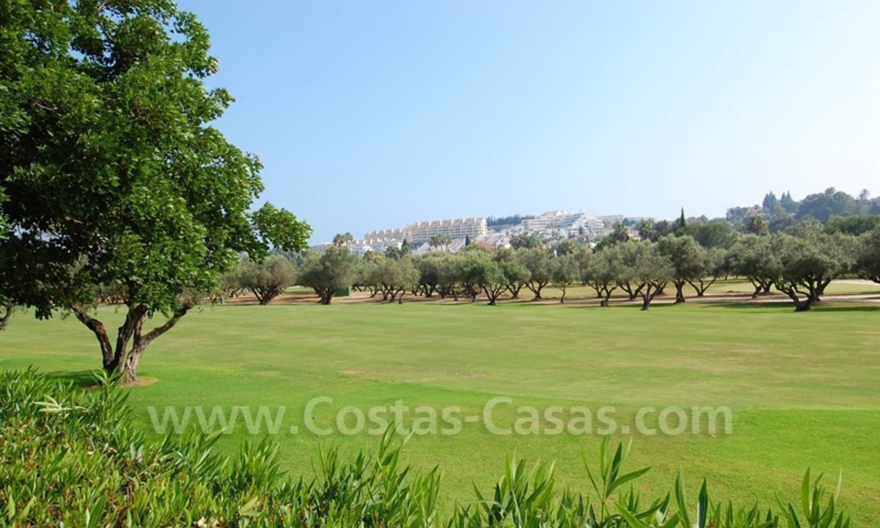 Villa de luxe en première ligne de golf à vendre dans Nueva Andalucía - Marbella 8