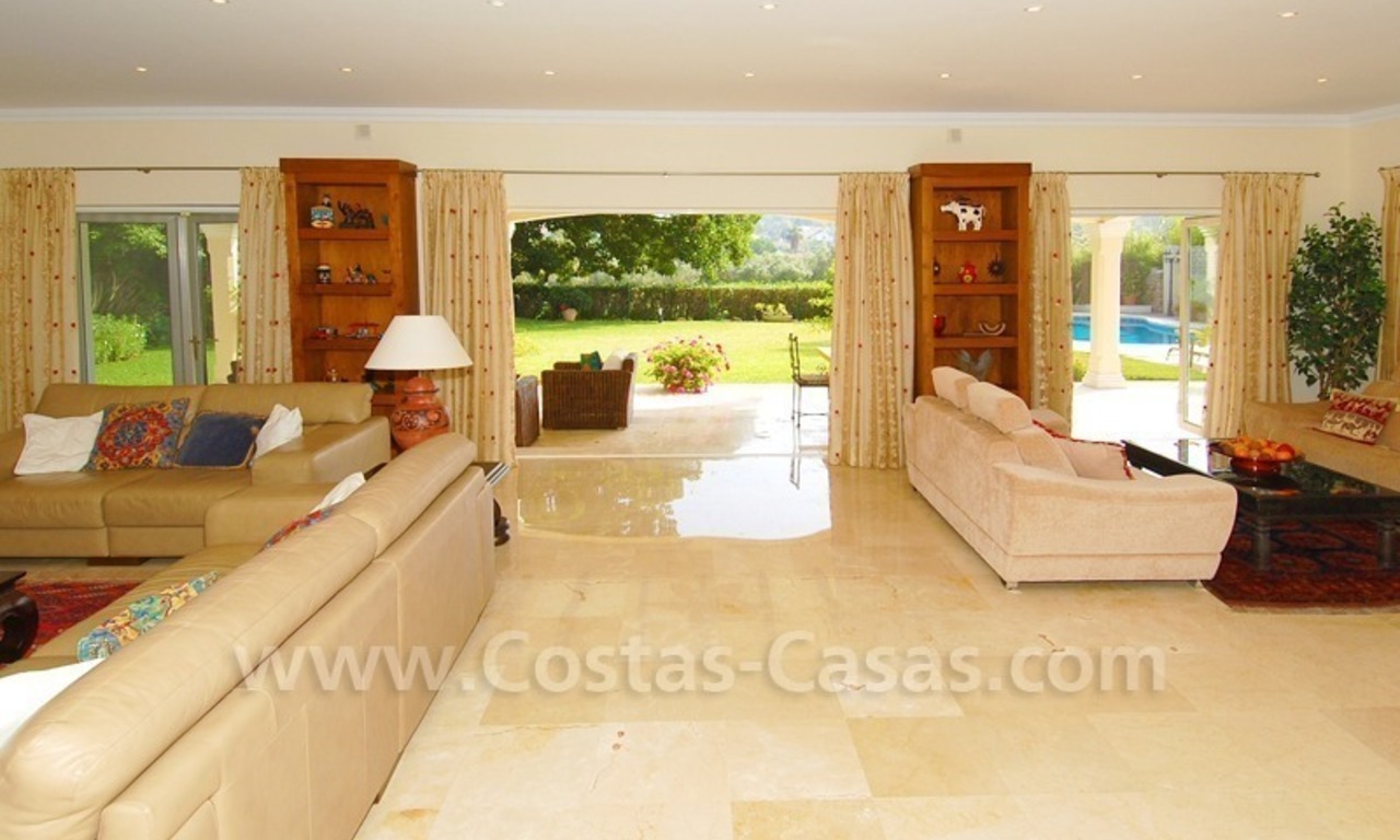 Villa de luxe en première ligne de golf à vendre dans Nueva Andalucía - Marbella 9