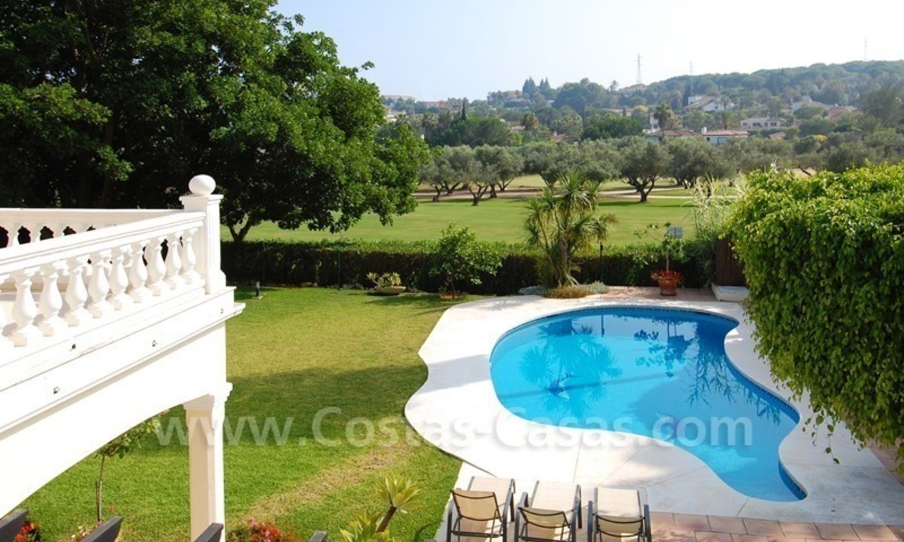 Villa de luxe en première ligne de golf à vendre dans Nueva Andalucía - Marbella 23