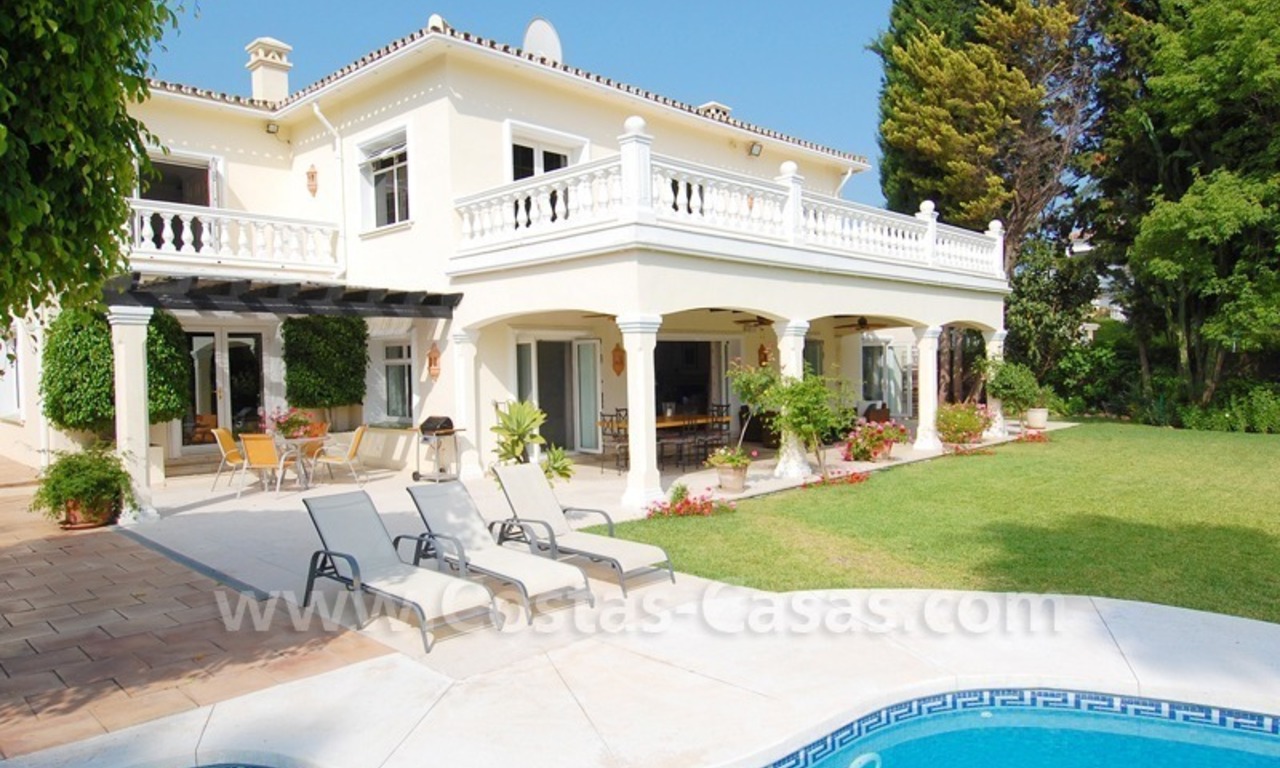 Villa de luxe en première ligne de golf à vendre dans Nueva Andalucía - Marbella 3