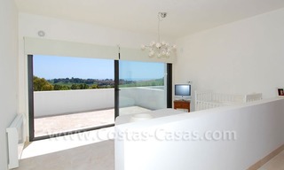 Revente: villa moderne de style contemporain à vendre, en première ligne de golf avec vues sur la mer, Marbella - Benahavis 11