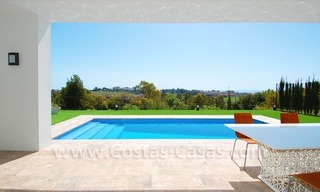Revente: villa moderne de style contemporain à vendre, en première ligne de golf avec vues sur la mer, Marbella - Benahavis 9