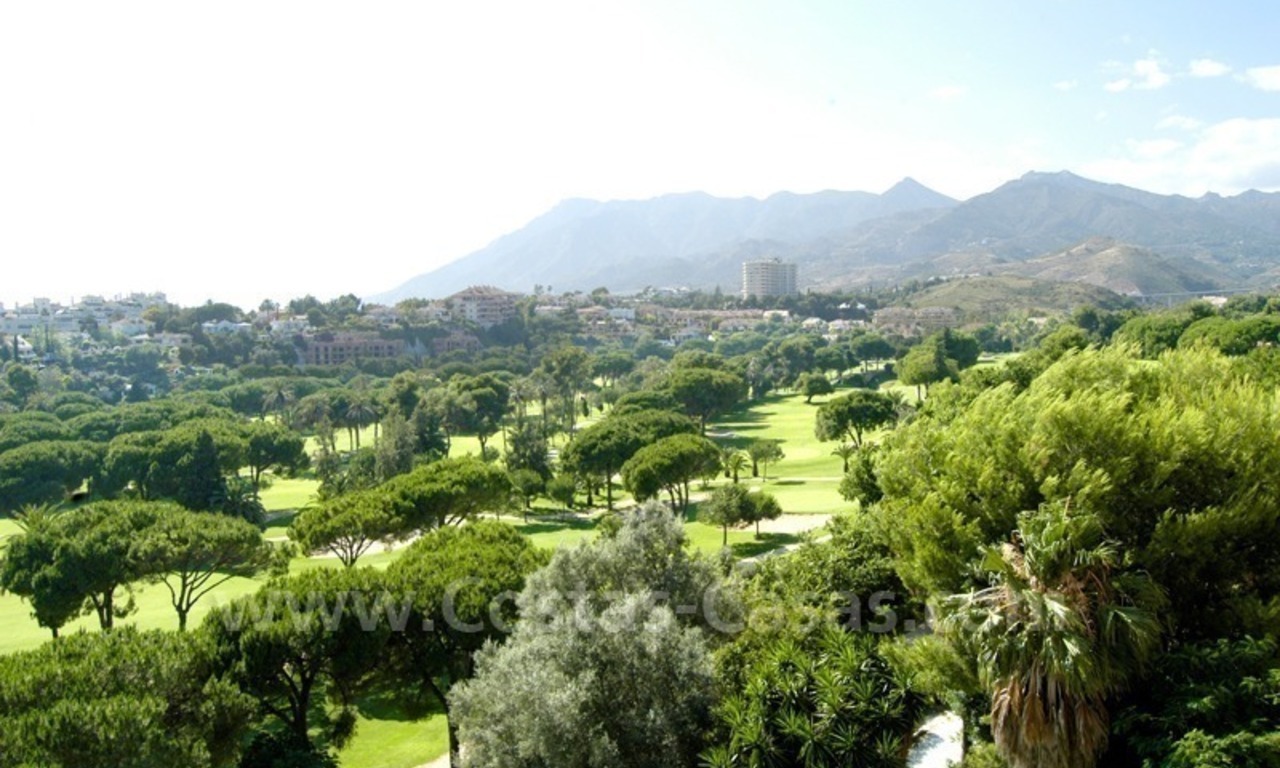 Appartement en première ligne de golf à vendre à l' Est de Marbella 2