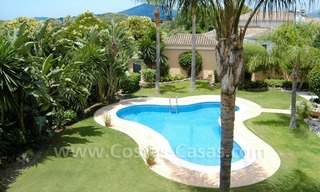Villa de style andalou en première ligne de golf à acheter à Nueva Andalucía, Marbella 9