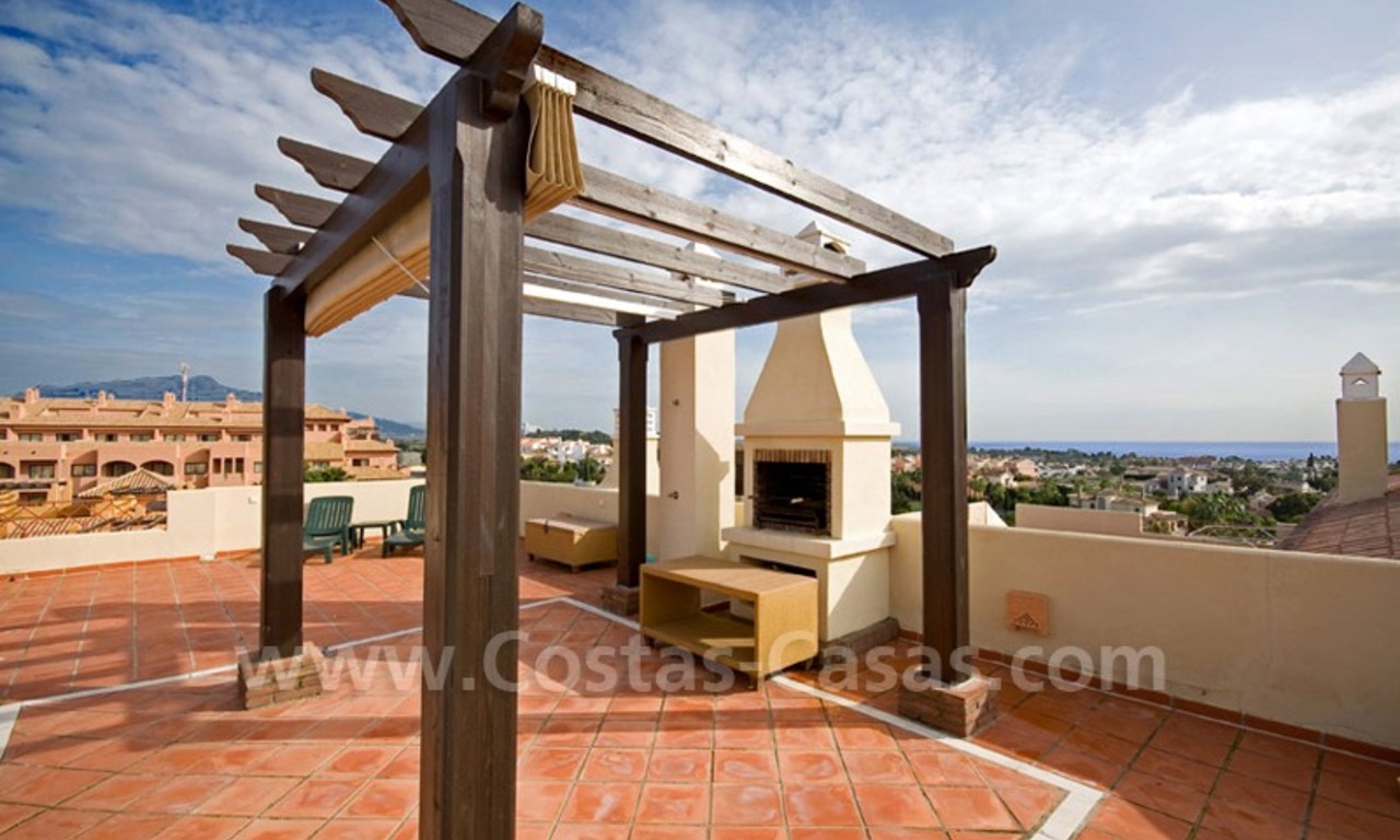 Penthouse de luxe à vendre à Estepona près de Marbella 0