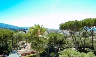 Opportunité! Maison mitoyenne de golf à acheter dans la zone de haut standing de Nueva Andalucía, Marbella 1