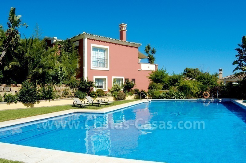 Villa à vendre dans Nueva Andalucía, Marbella