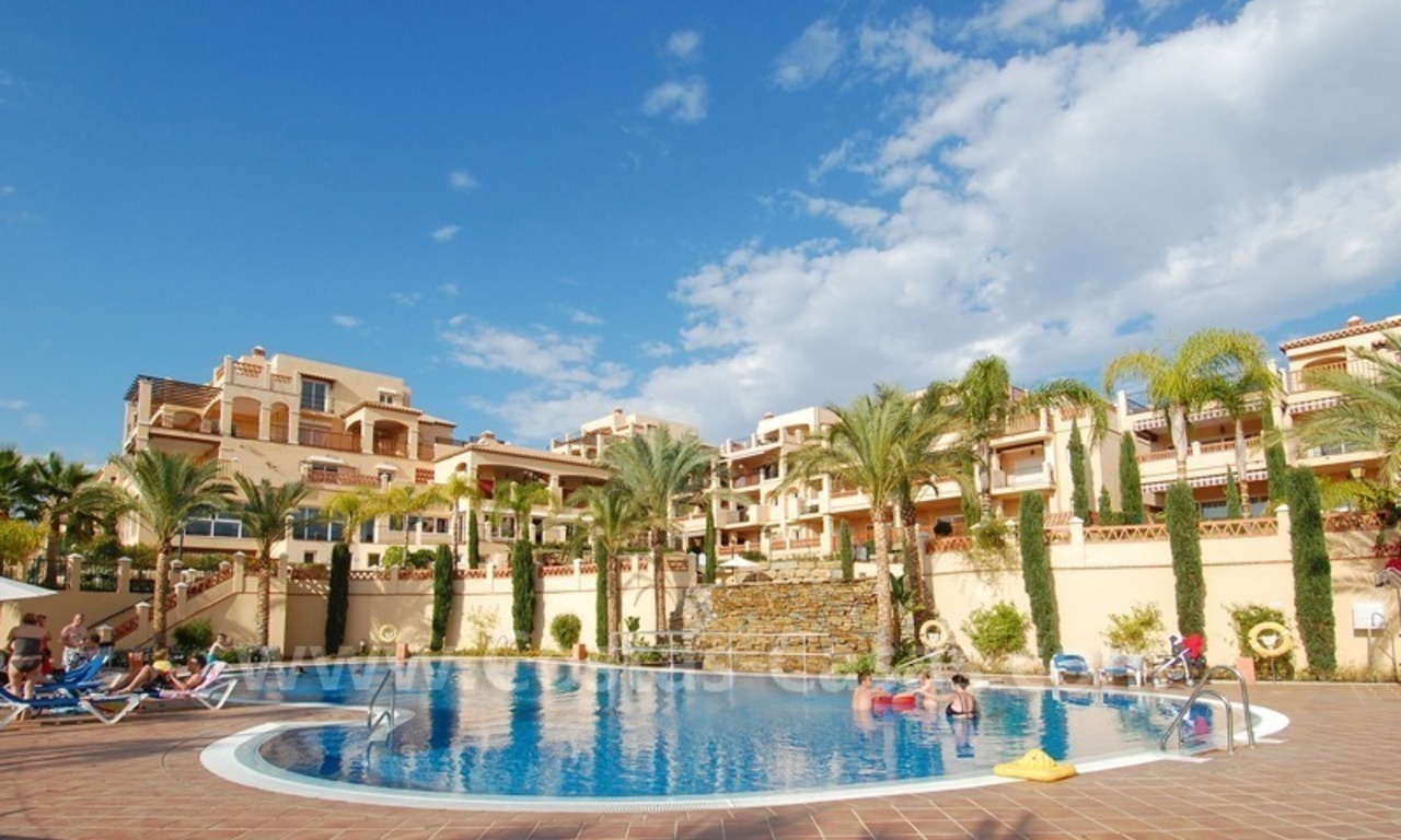 Opportunité! Appartements de luxe en première ligne de golf à acheter dans la zone de Marbella - Benahavis 17
