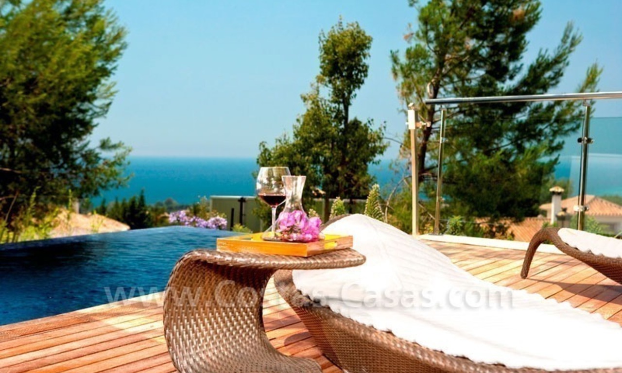 Maisons de luxe de style contemporain à vendre sur la Mille d' Or à Marbella 7