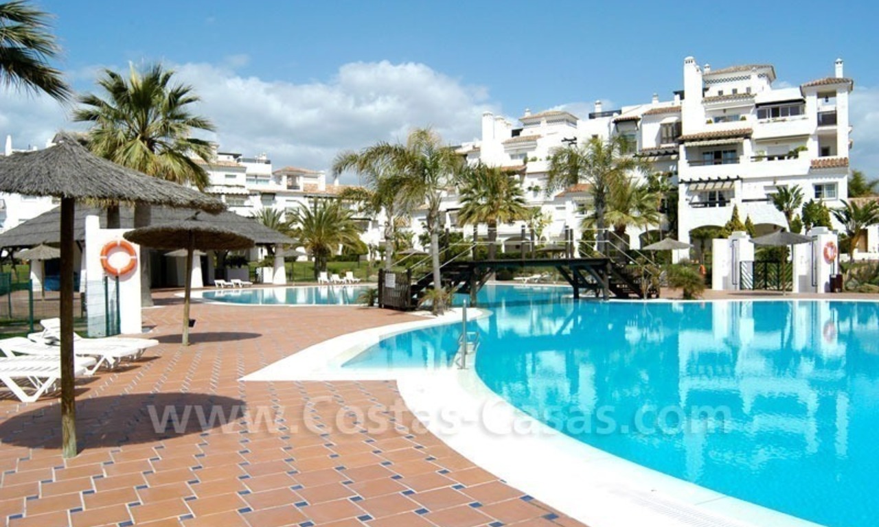 Appartement spacieux à vendre dans un complexe de plage à Marbella 7