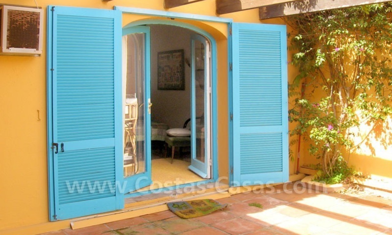 Villa de style rustique avec des écuries et enclos à vendre dans Marbella sur la Costa del Sol 8