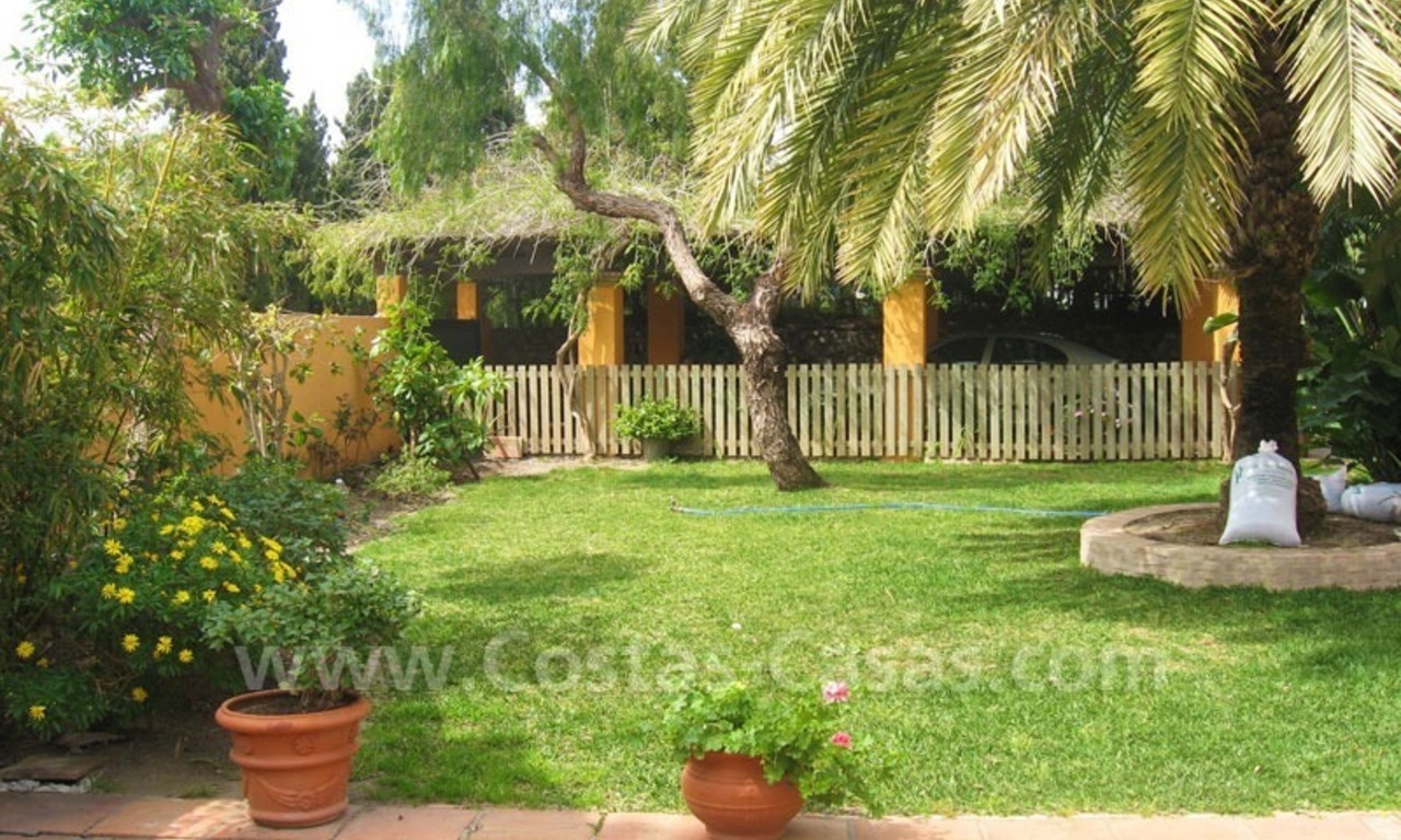 Villa de style rustique avec des écuries et enclos à vendre dans Marbella sur la Costa del Sol 4