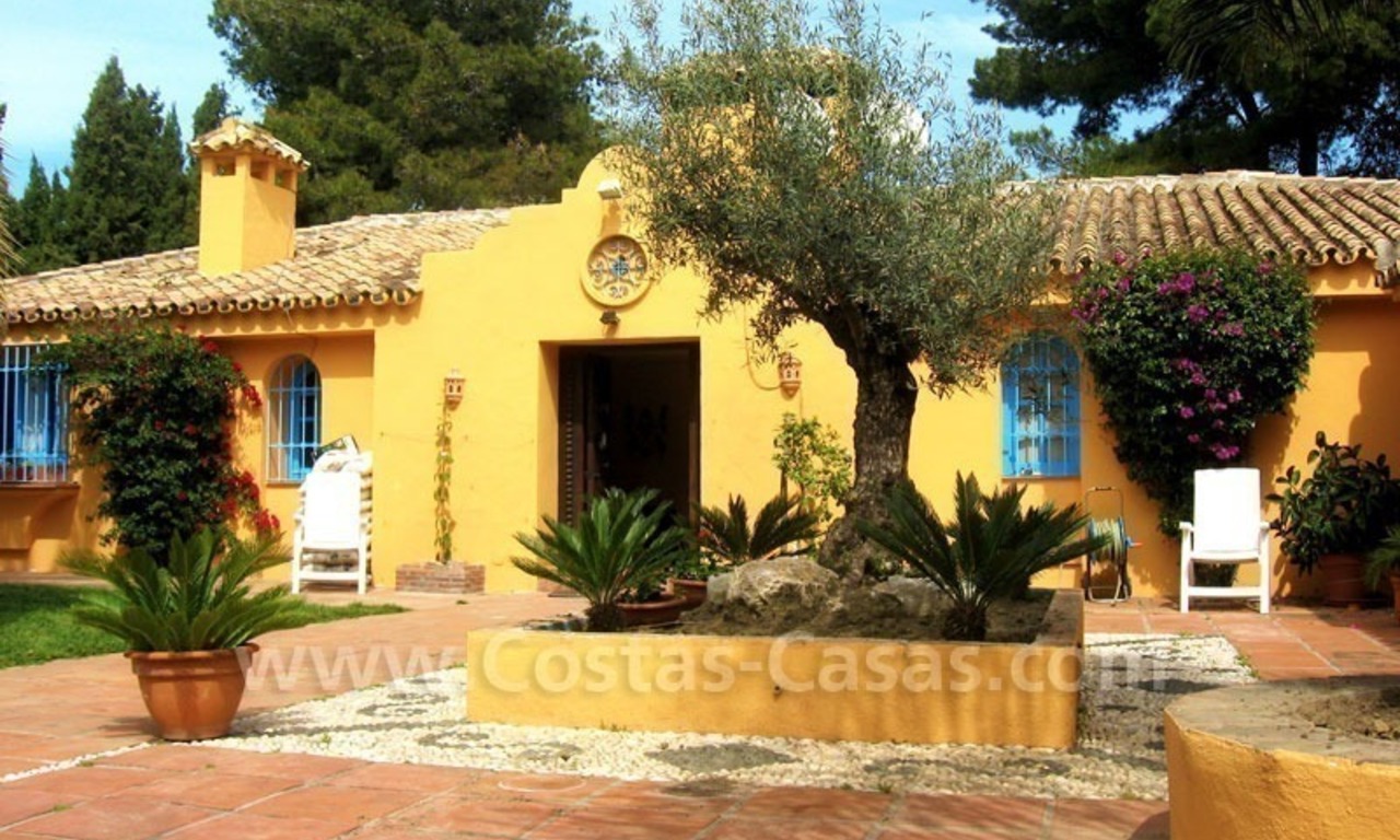 Villa de style rustique avec des écuries et enclos à vendre dans Marbella sur la Costa del Sol 6