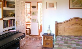 Villa de style rustique avec des écuries et enclos à vendre dans Marbella sur la Costa del Sol 26