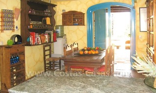 Villa de style rustique avec des écuries et enclos à vendre dans Marbella sur la Costa del Sol 23