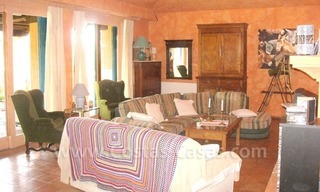 Villa de style rustique avec des écuries et enclos à vendre dans Marbella sur la Costa del Sol 18