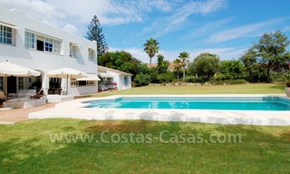 Villa détachée totalement rénovée, près de la plage à vendre à Marbella 4