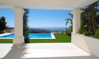 Villa nouvellement construite de style moderne andalou à acheter à Marbella 1