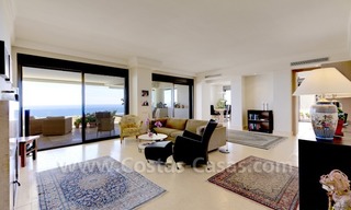 Penthouse luxueux de style moderne à vendre à Marbella 10