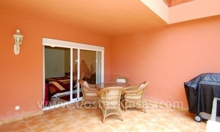 Appartement rez de chaussée de luxe spacieux à vendre dans Nueva Andalucía très prêt de Puerto Banús à Marbella 2