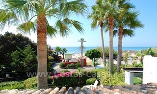 Maison jumelée en première ligne de plage à vendre à Marbella 1