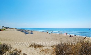 Maison jumelée en première ligne de plage à vendre à Marbella 15
