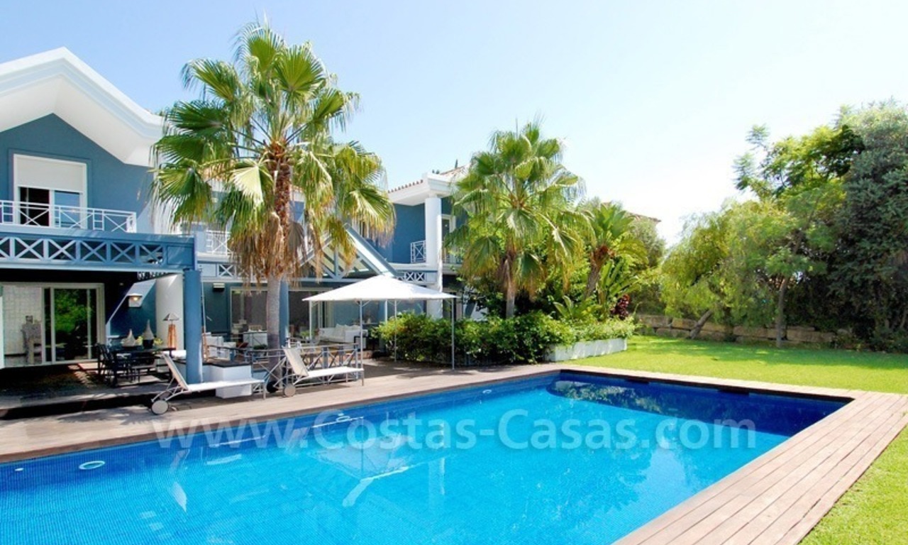 Villa de luxe de style moderne à vendre à Sierra Blanca, Marbella 2