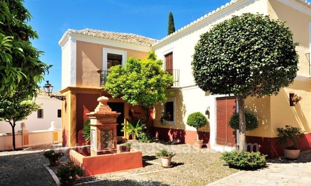 Appartement exclusif à vendre dans un village andalou dans le coeur de la Mille d' Or, Marbella - Puerto Banús 8