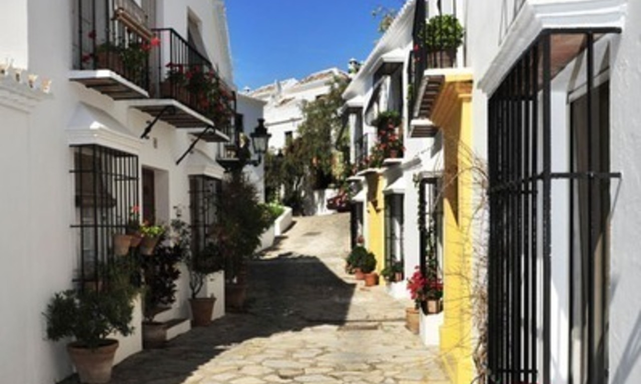 Appartement exclusif à vendre dans un village andalou dans le coeur de la Mille d' Or, Marbella - Puerto Banús 12