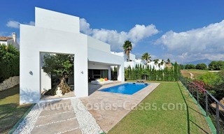 Villa moderne exclusive à vendre dans la région de Marbella - Benahavis 0