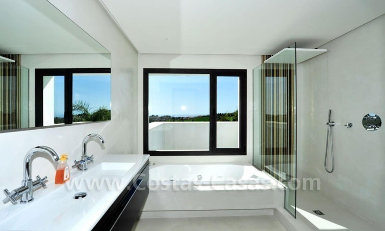 Villa moderne exclusive à vendre dans la région de Marbella - Benahavis 14