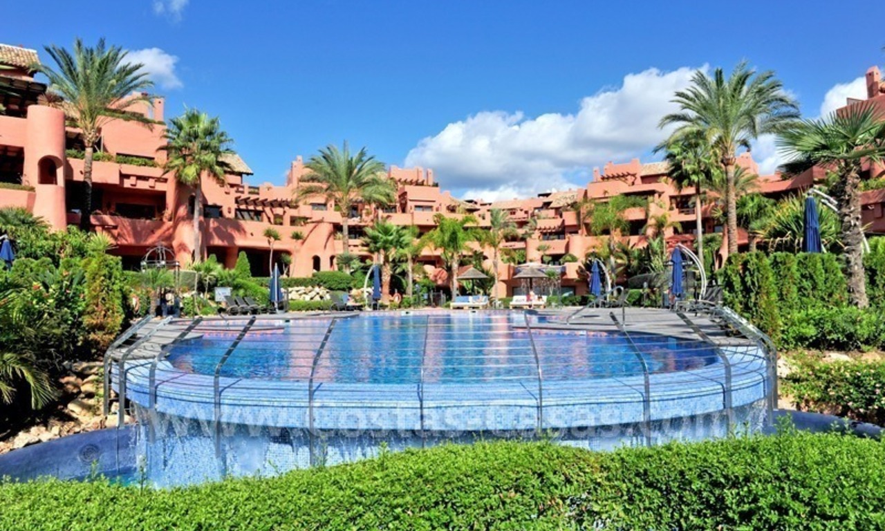 Appartement de luxe à vendre dans un complexe exclusif de plage entre Marbella et Estepona centre 1