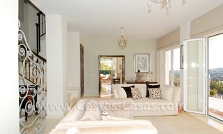 Villa confortable de style méditerranéenne à acheter dans la zone de Marbella - Benahavis 11