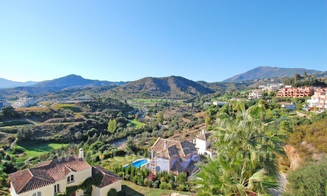 Villa confortable de style méditerranéenne à acheter dans la zone de Marbella - Benahavis 15