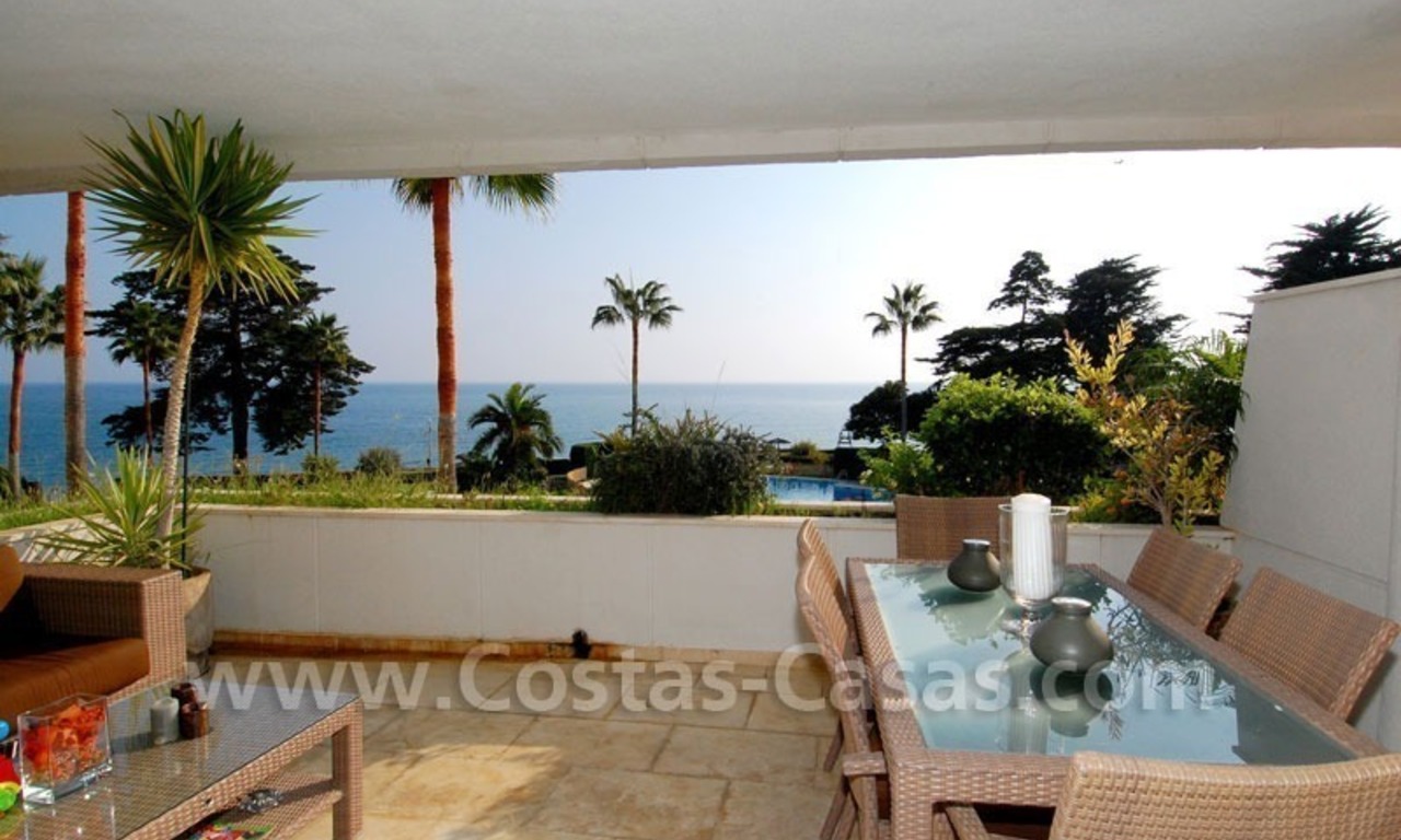 Appartement en première ligne de plage en vente dans un complexe situé sur la nouvelle Mille d' Or, Marbella - Estepona 11