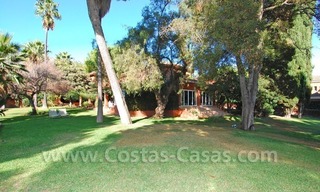 Villa sur un grand terrain à vendre sur le Golden Mile à Marbella 3