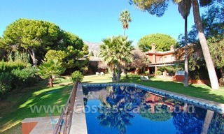 Villa sur un grand terrain à vendre sur le Golden Mile à Marbella 0