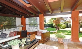 Villa sur un grand terrain à vendre sur le Golden Mile à Marbella 8