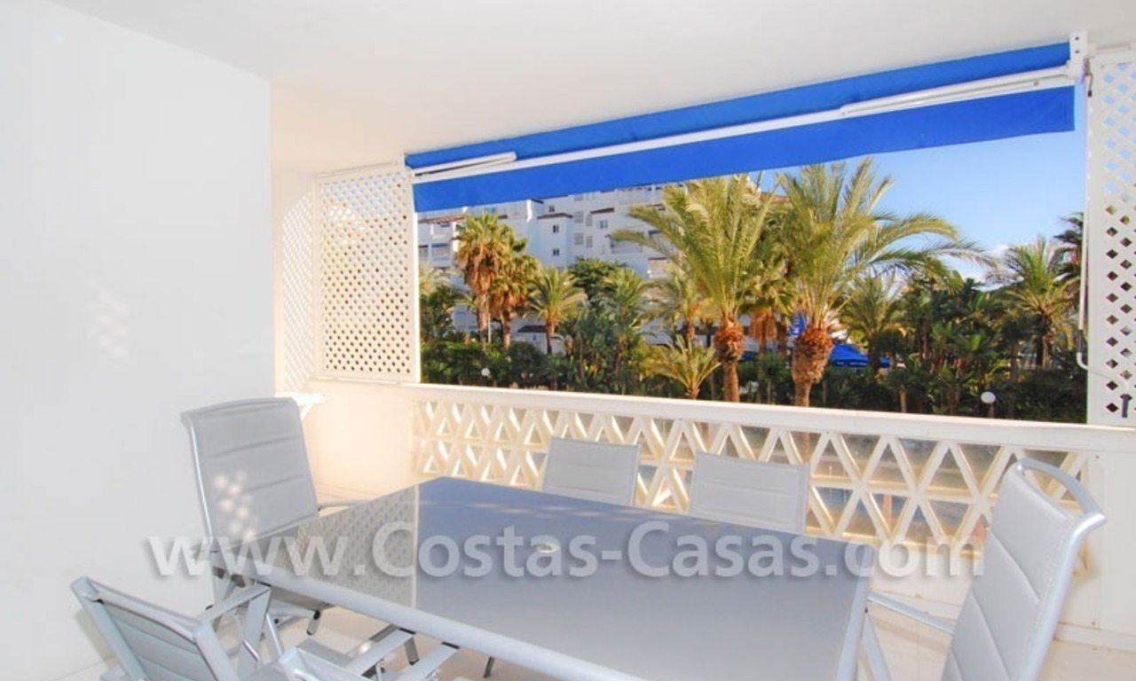 Appartement de luxe en première ligne de plage à vendre à Puerto Banús - Marbella 2