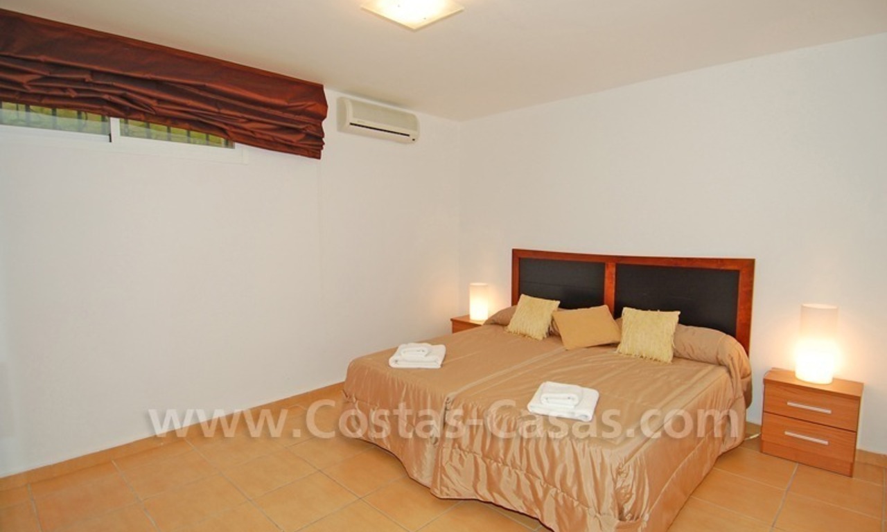 Villa confortable de style andalou à acheter dans Nueva Andalucía - Marbella 16