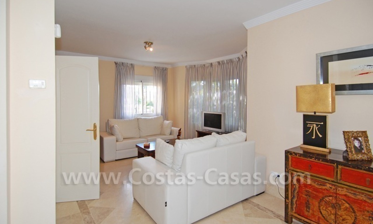 Villa confortable de style andalou à acheter dans Nueva Andalucía - Marbella 8